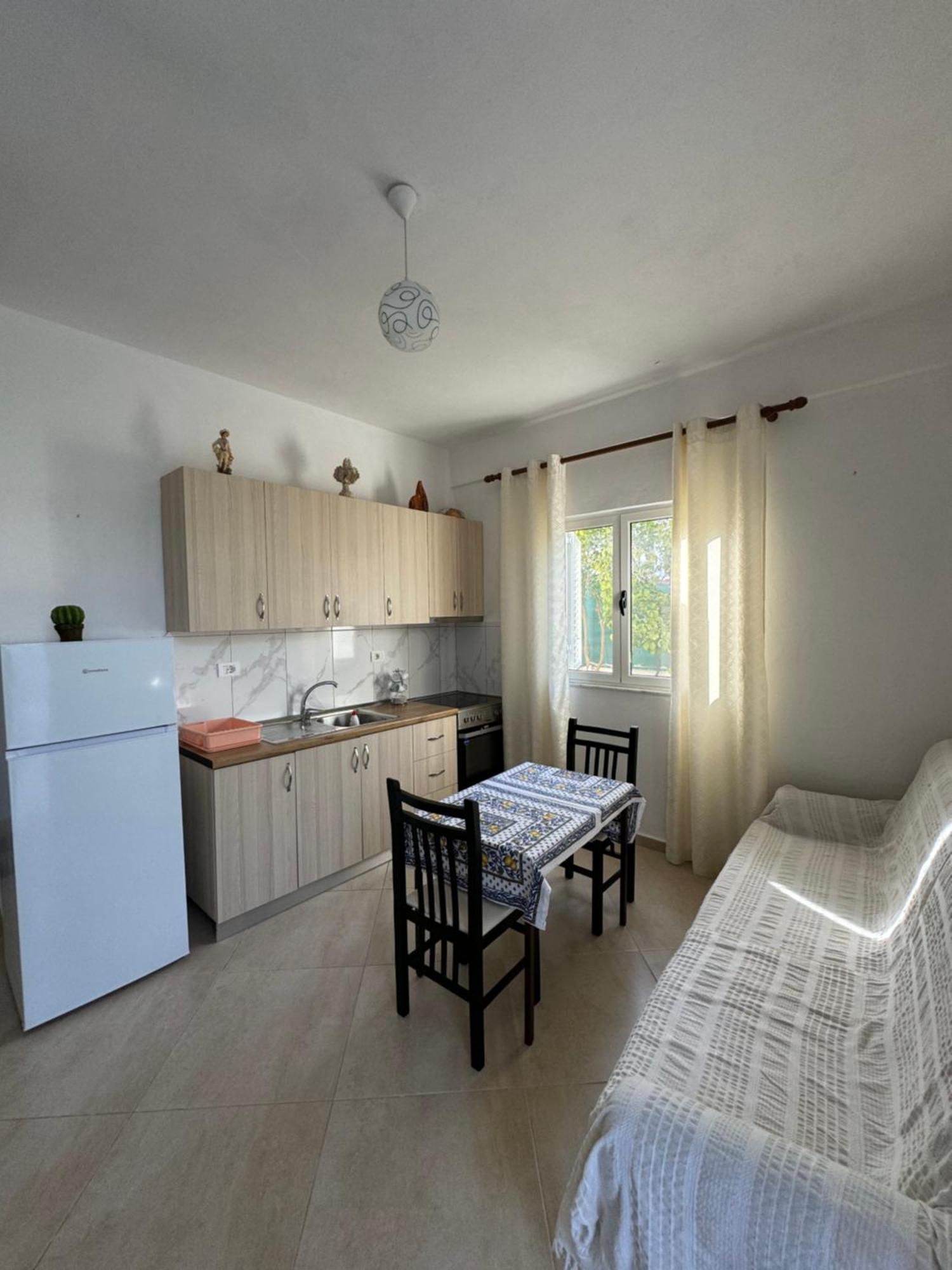 Holiday Apartments Durrës Buitenkant foto